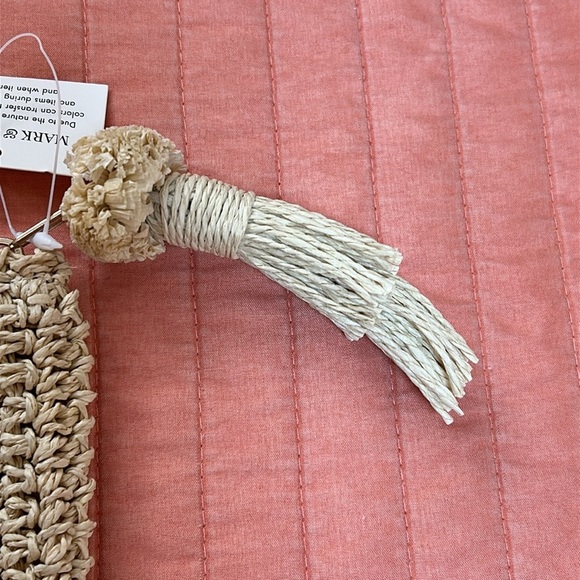 NWT Mark & Graham beige and blue CABANA STRIPE STRAW POUCH CLUTCH - Picture 9 of 9